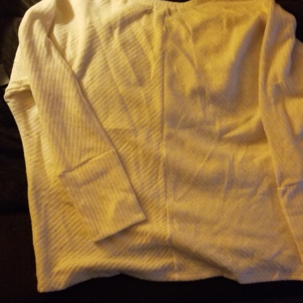 Sweater - Picture 2 of 2
